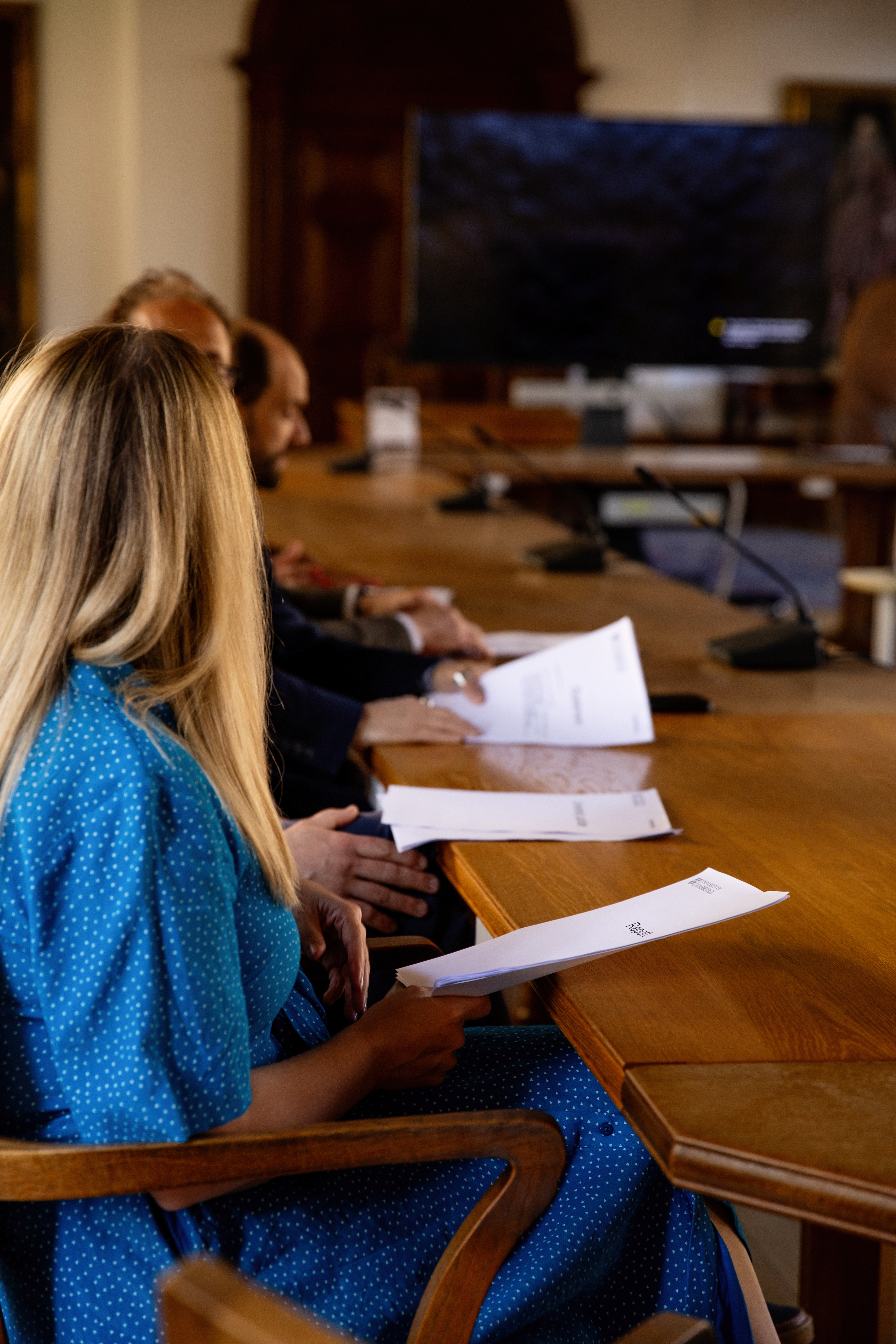 AI for Committee Management